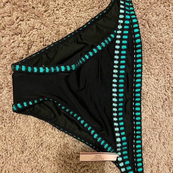Bikini bottoms Victoria’s Secret - Picture 2 of 4